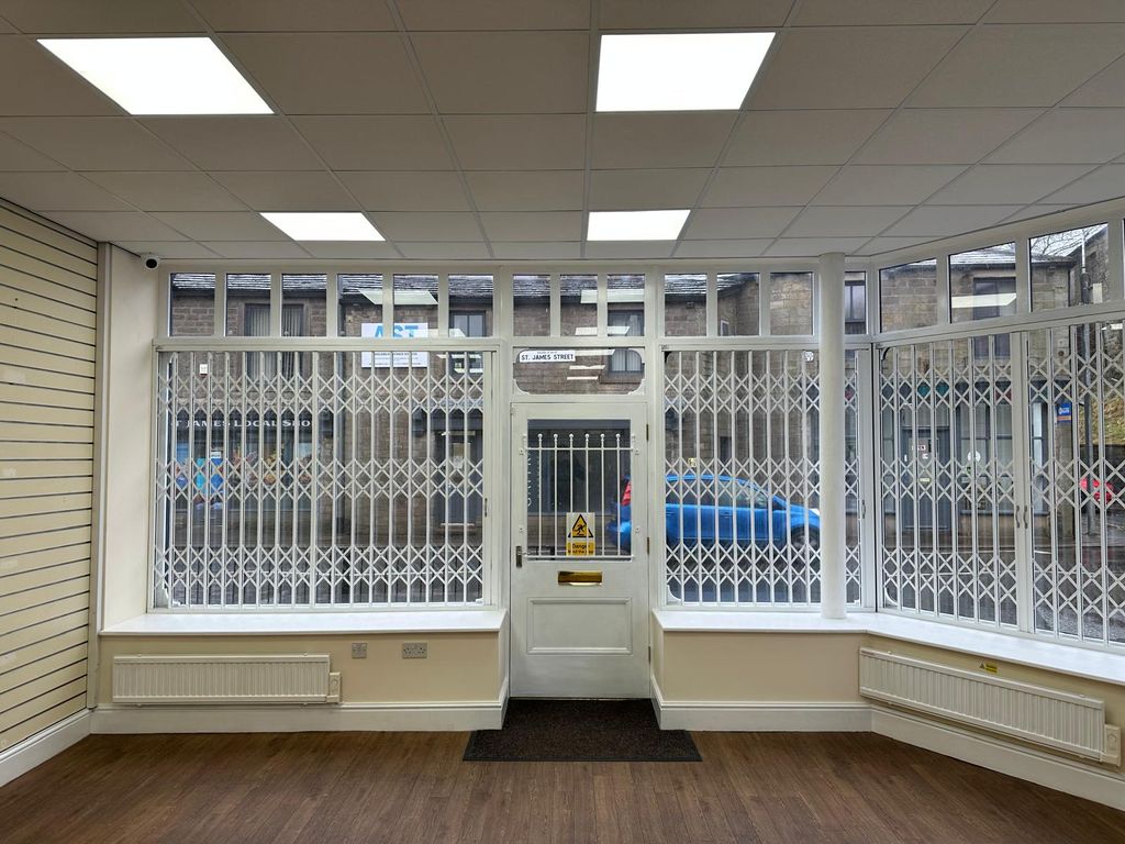 Property photo 2 of 23