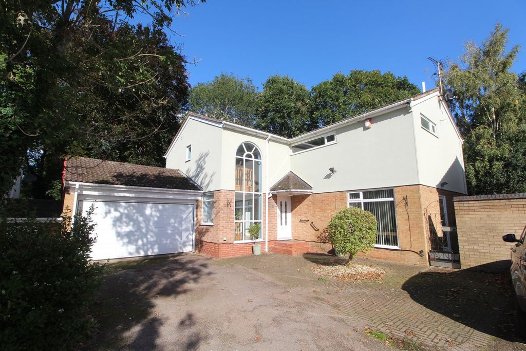 Property photo 1 of 24