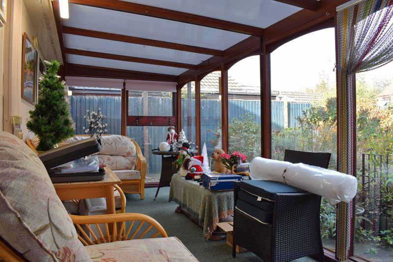 Property photo 3 of 9 Conservatory