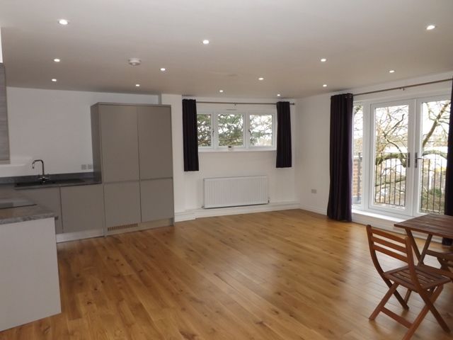 Property photo 3 of 11