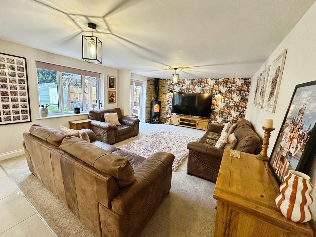 Property photo 3 of 16