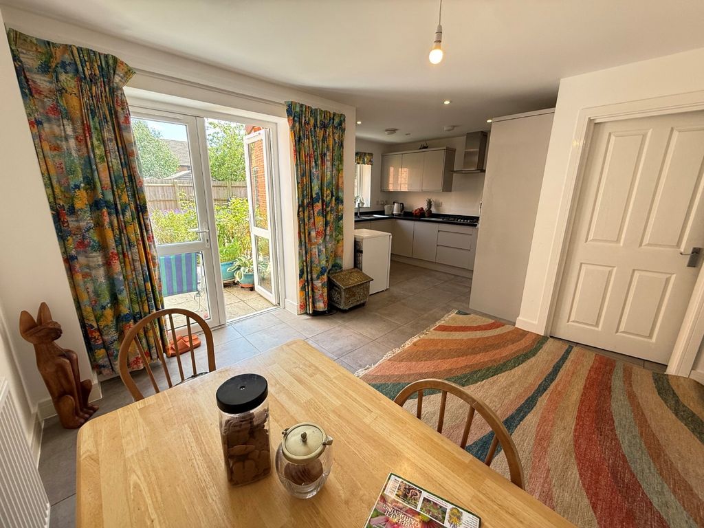 Property photo 3 of 15 4277932