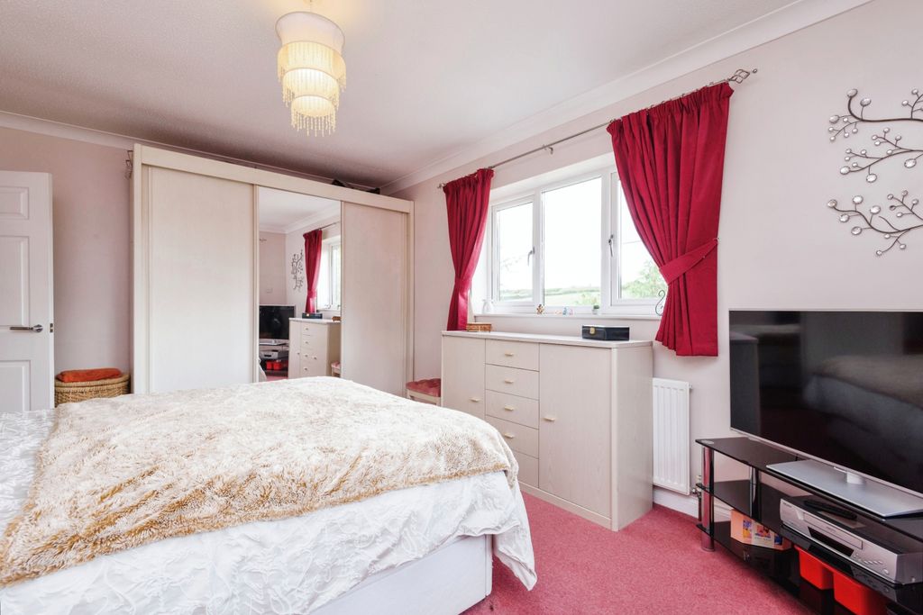 Additional image 7 of 7 bed detached bungalow for saleForge Lane, Sutton CT15