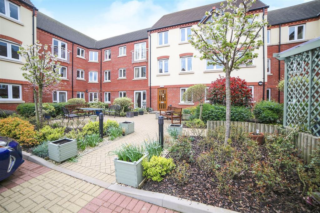 Property photo 1 of 27 Exterior.Jpg