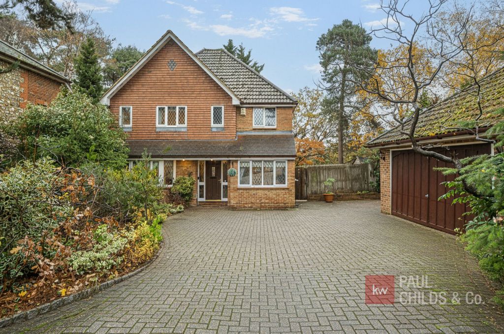 Property photo 1 of 18