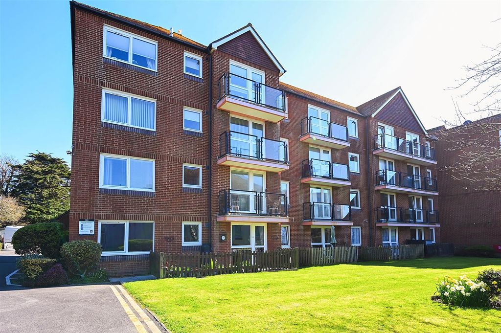 Property photo 1 of 19 16 Homelawn House - Tn401Pn (15).Jpg