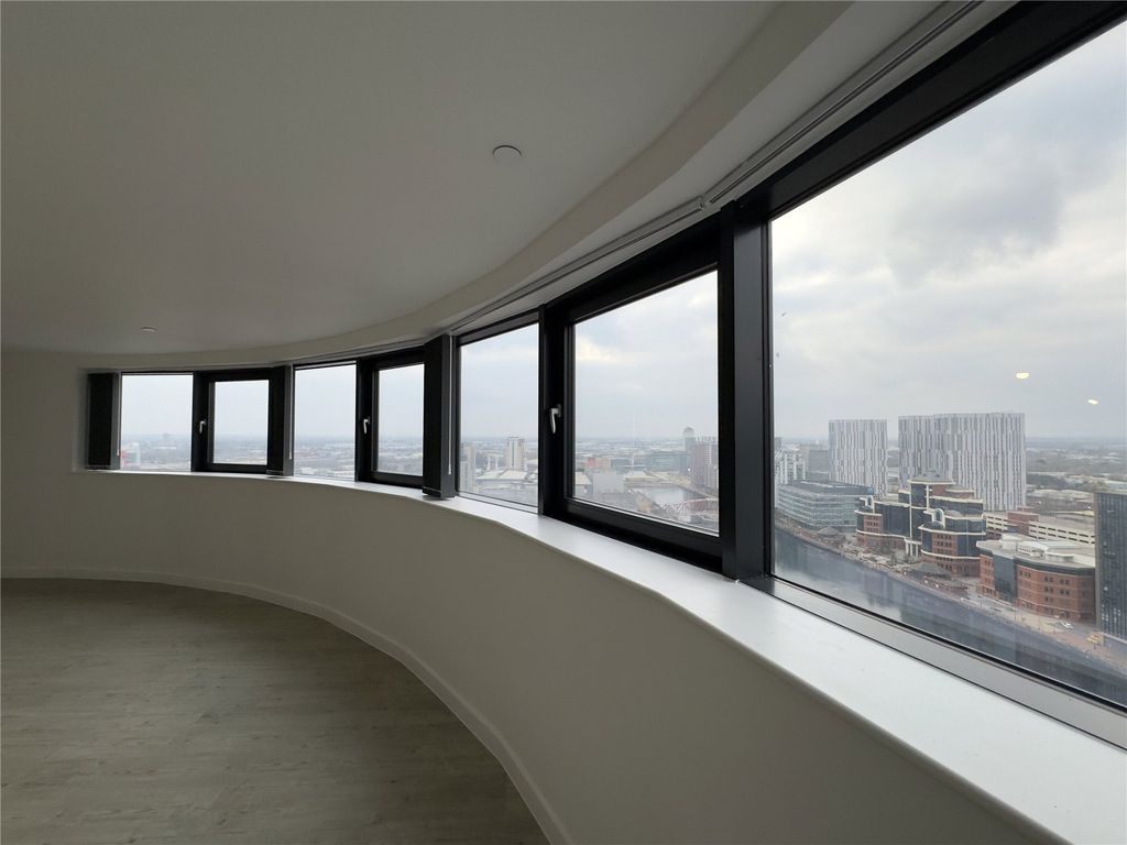 Property photo 2 of 11 Views