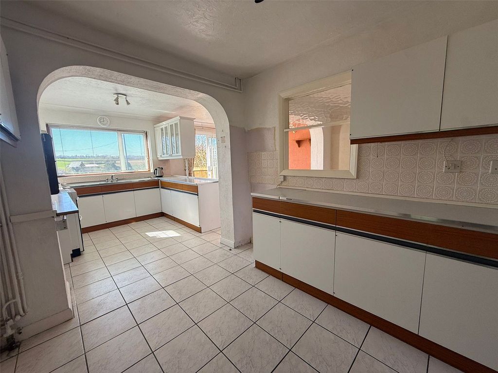 Property photo 3 of 21 Picture No. 10