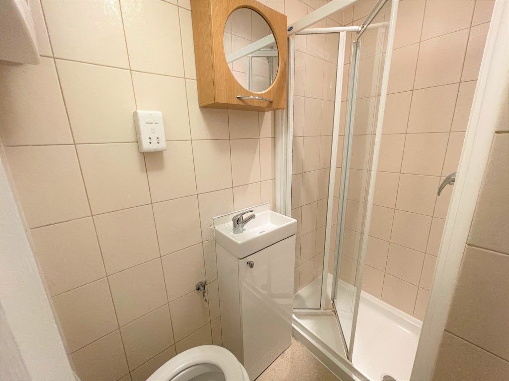Property photo 3 of 4