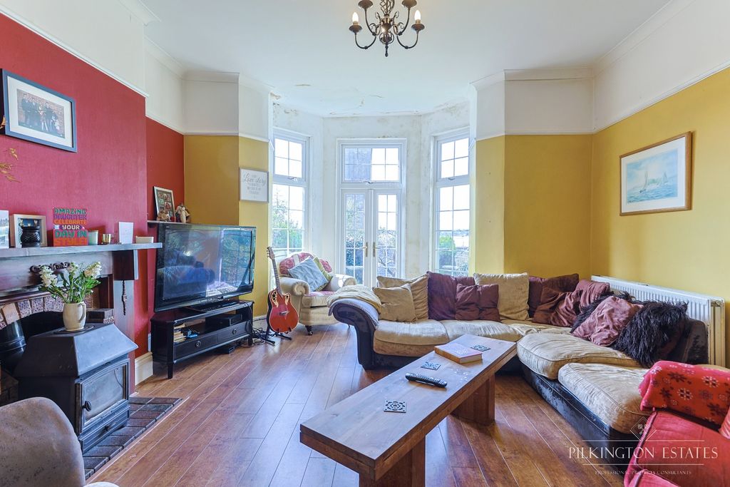 Property photo 2 of 20 4959013