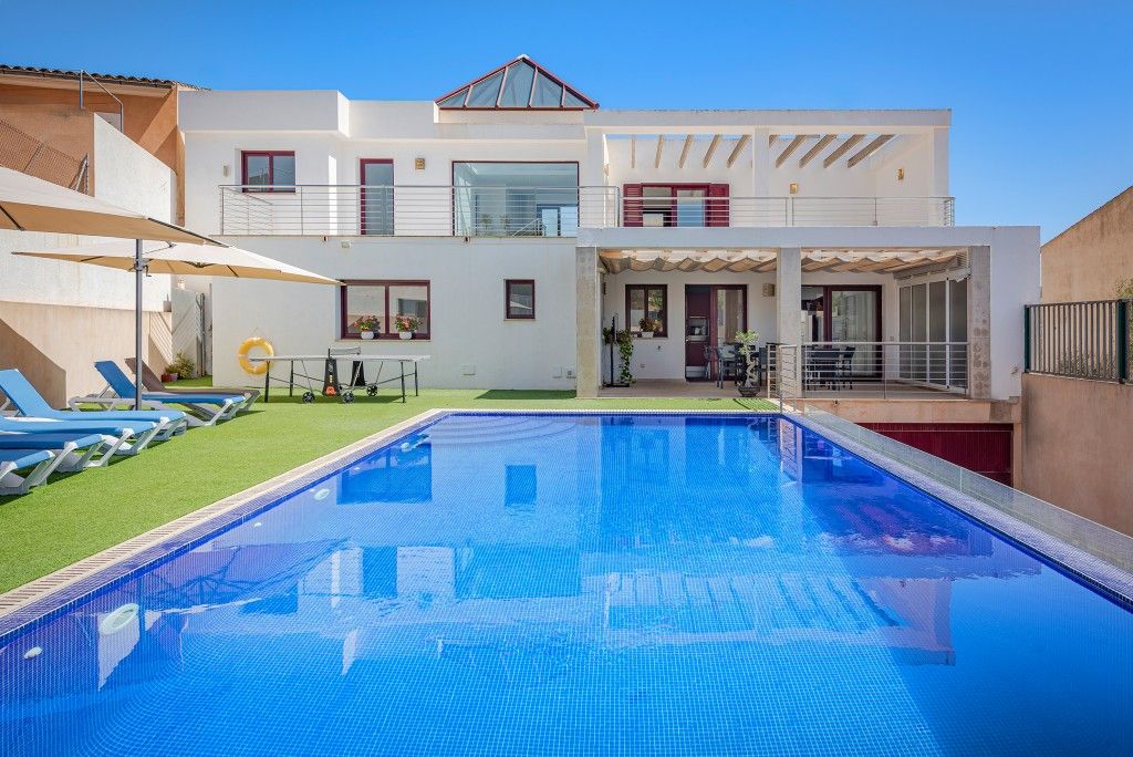 Property photo 1 of 20 Exterior And Pool