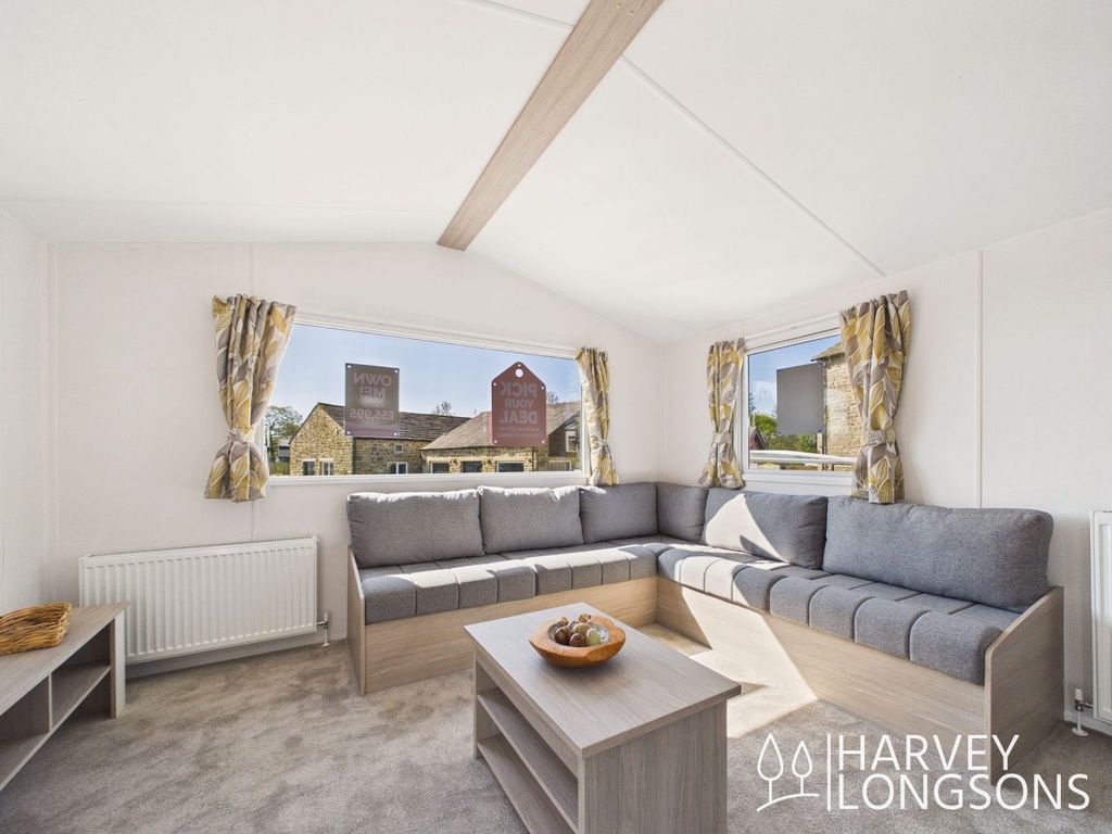 Property photo 3 of 17 Open-Plan Lounge Inside Atlas Fanfare Holiday Home