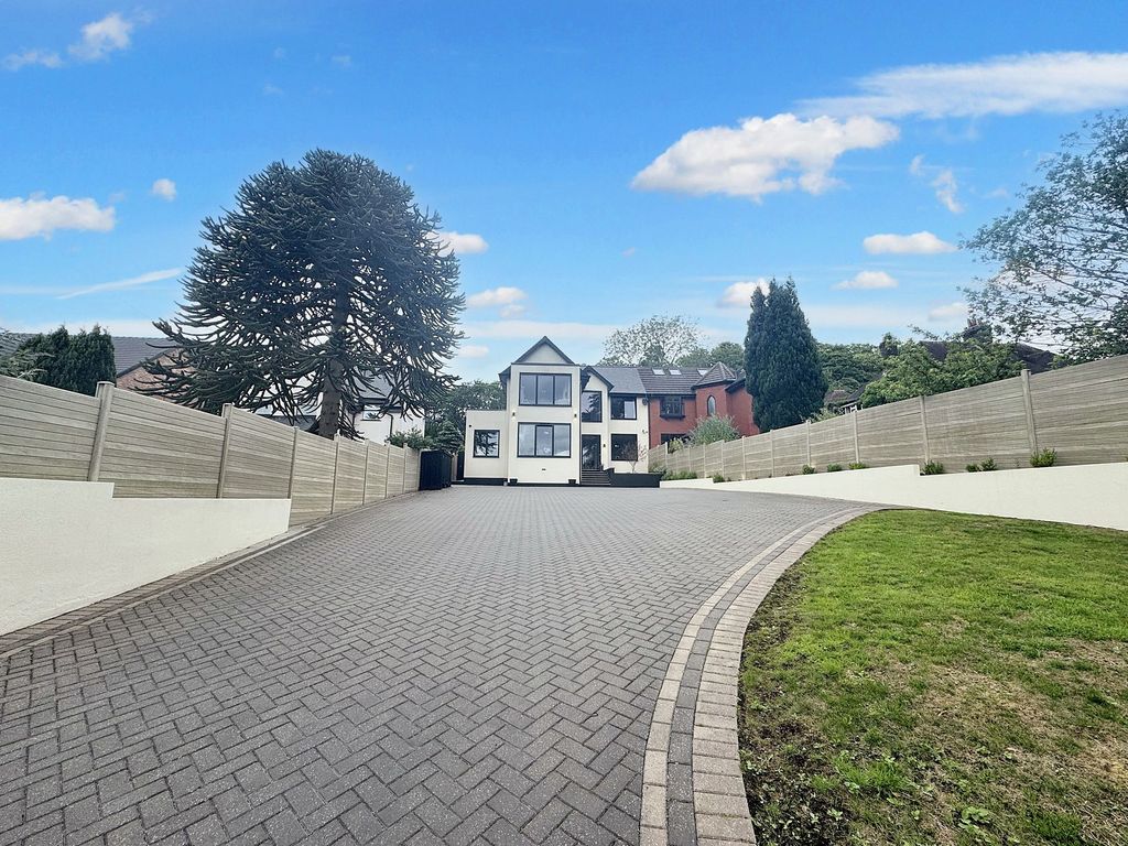 Property photo 1 of 79