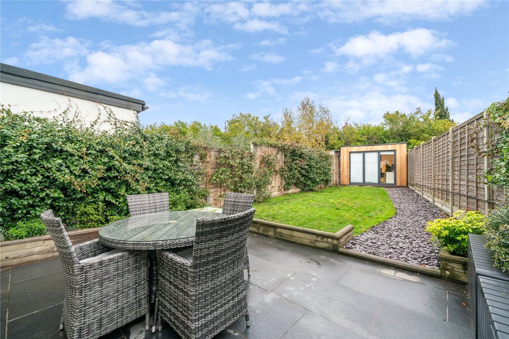 Property photo 2 of 10 Picture No. 22