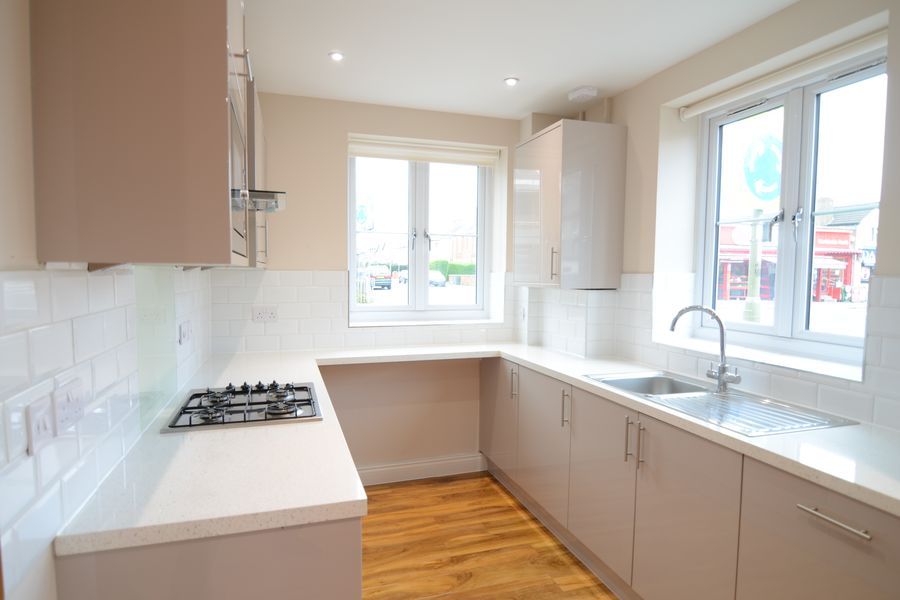 Property photo 2 of 11 2.Kitchennew.Jpg