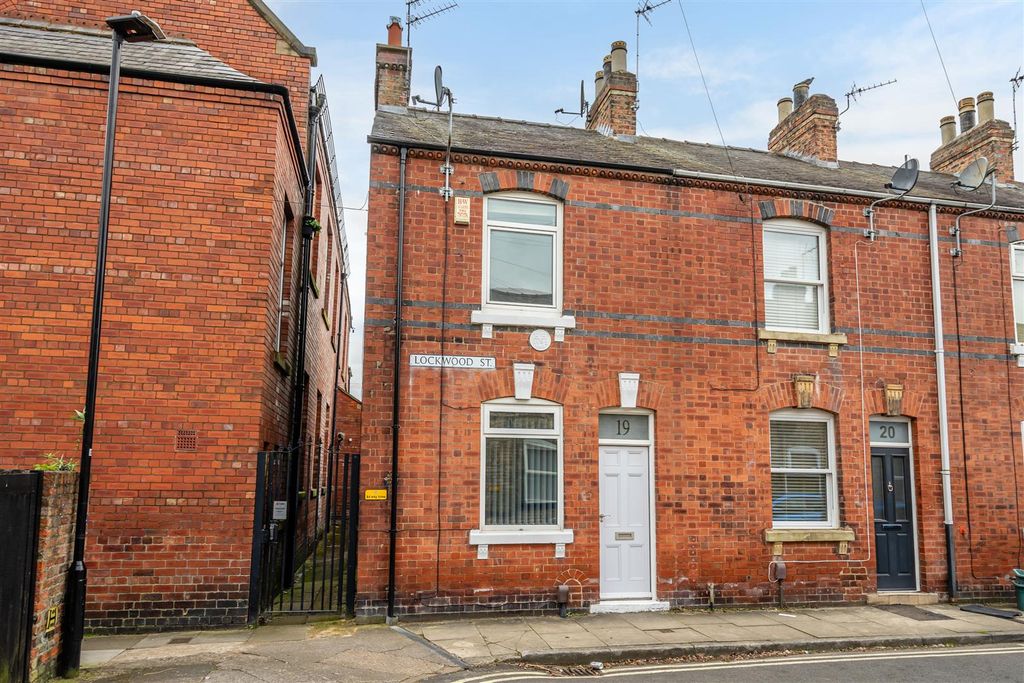 Property photo 1 of 12 Lockwood Street (11 Of 11).Jpg