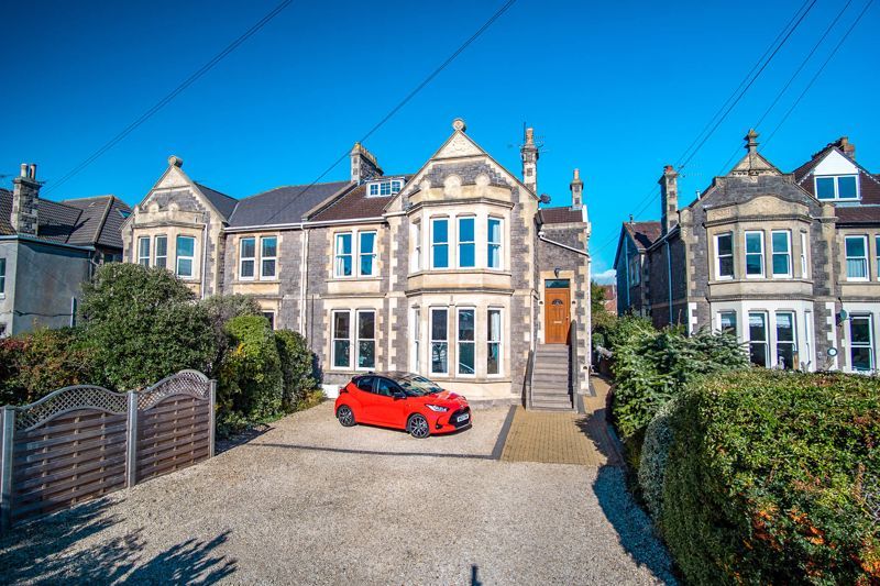 Property photo 1 of 18 Front Of Building