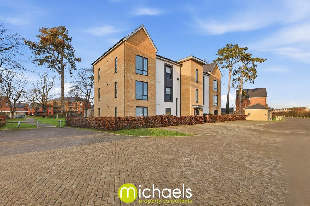 Property photo 1 of 21