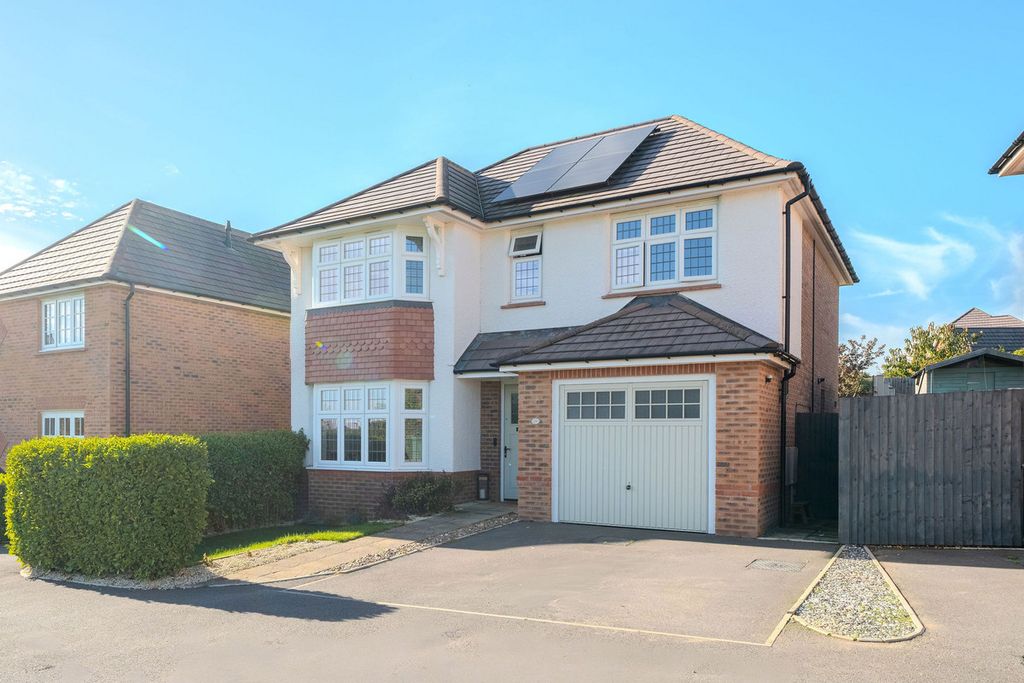 Property photo 1 of 47
