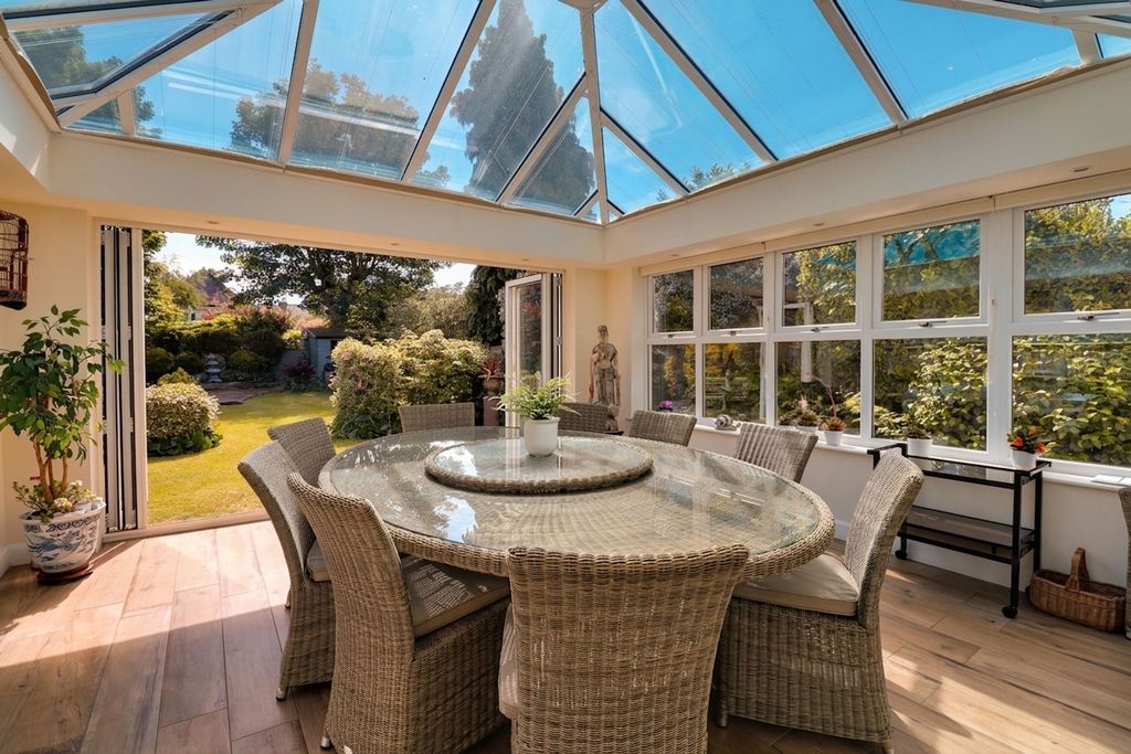 Additional image 7 of 4 bed detached house for salePemberton Road, East Molesey KT8