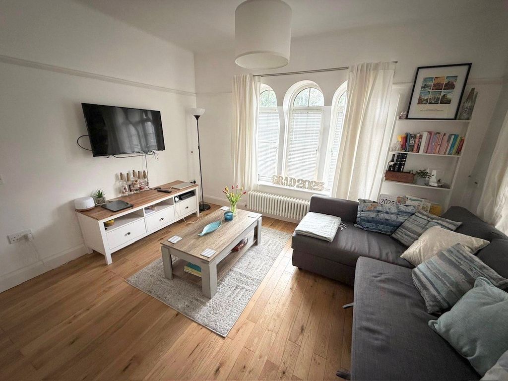 Property photo 2 of 13 Picture No. 27