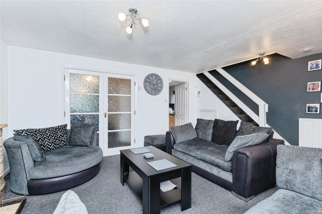 Property photo 2 of 17 Picture No. 04