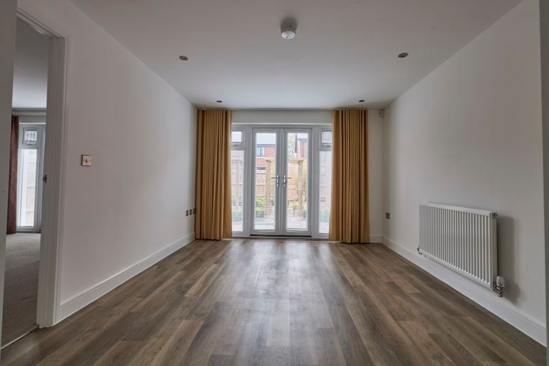 Property photo 3 of 16 Dining Room