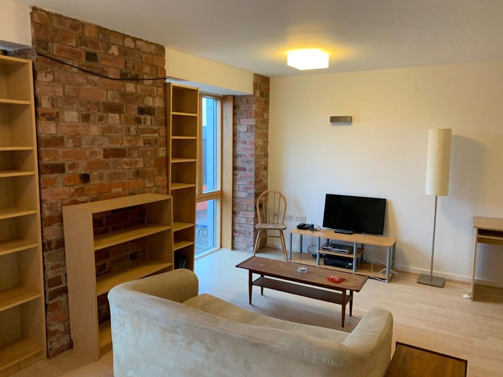 Property photo 3 of 12