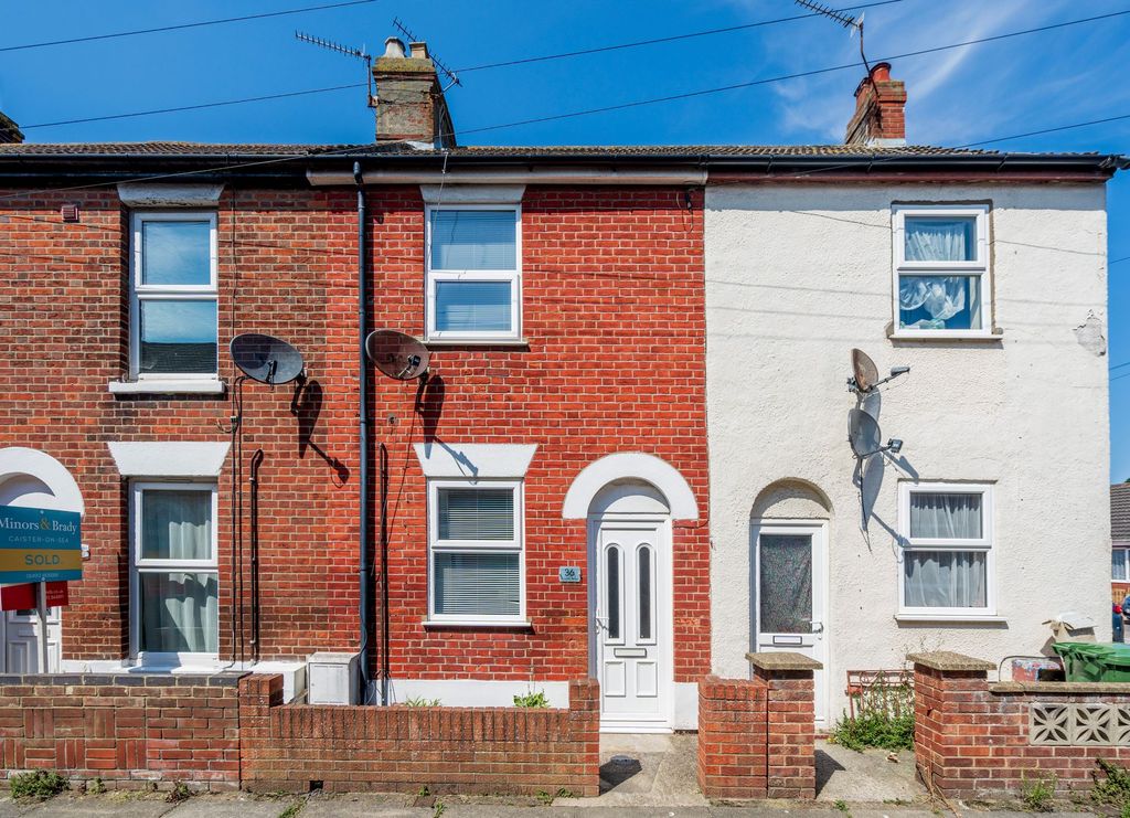 Property photo 1 of 16