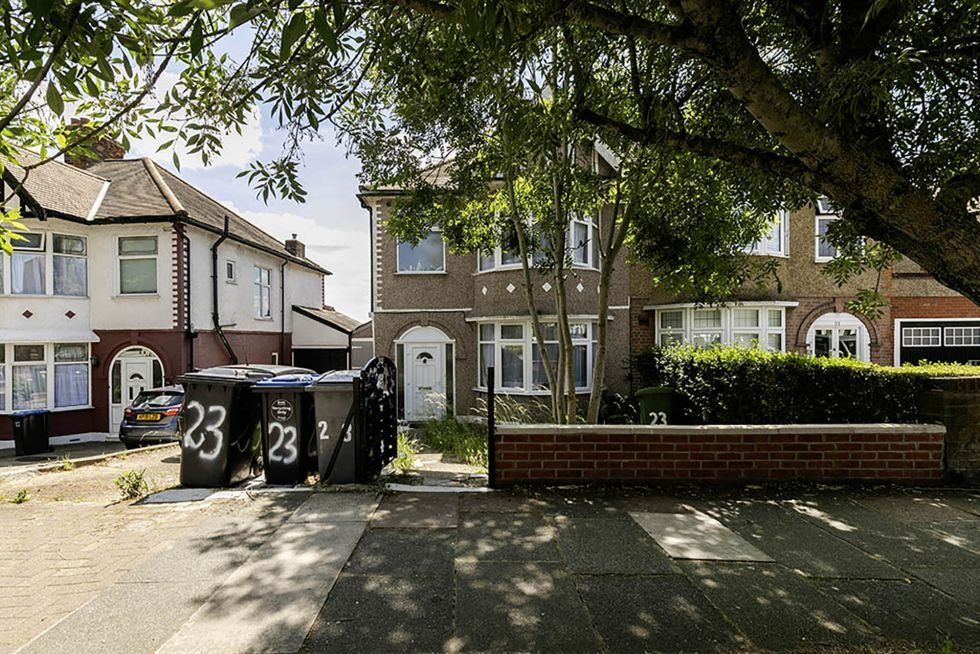Property photo 1 of 10