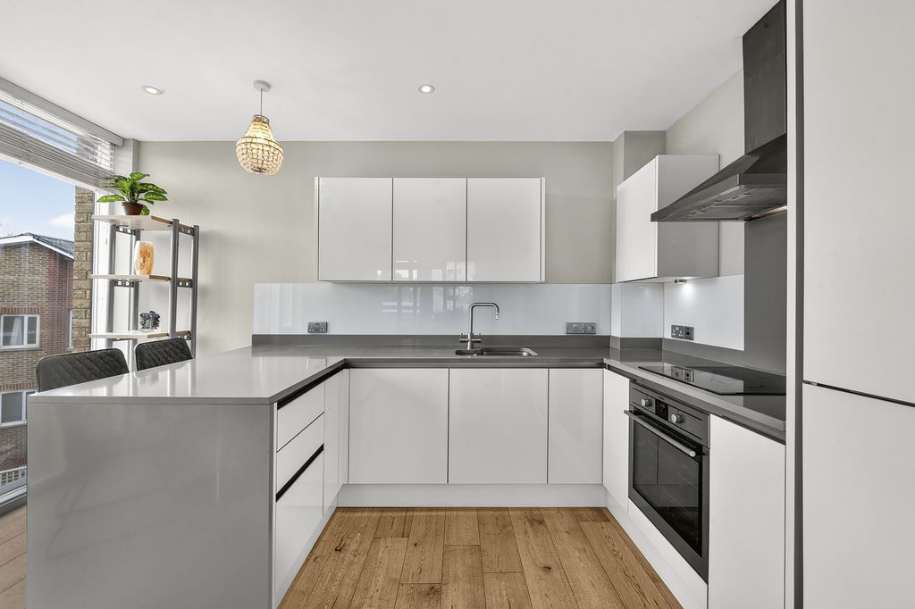 Property photo 3 of 15