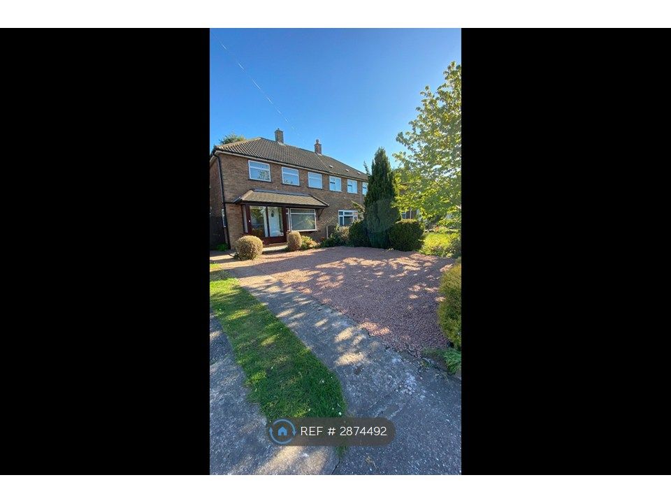 Property photo 2 of 28