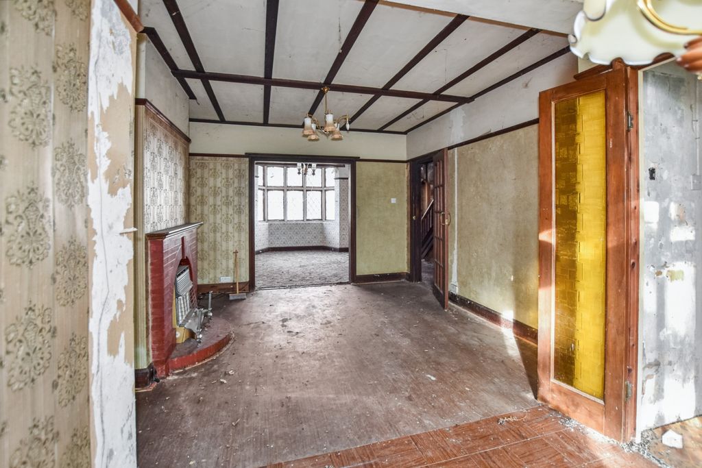 Property photo 3 of 18 114 Ridley Road, Bromley, Br2 0EU