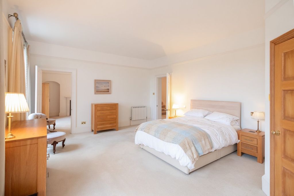 Additional image 16 of 7 bed detached house for saleL'hyvreuse, Cambridge Park, St. Peter Port, Guernsey GY1