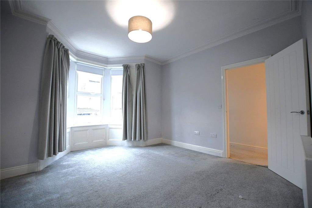 Property photo 2 of 13 Picture No. 04