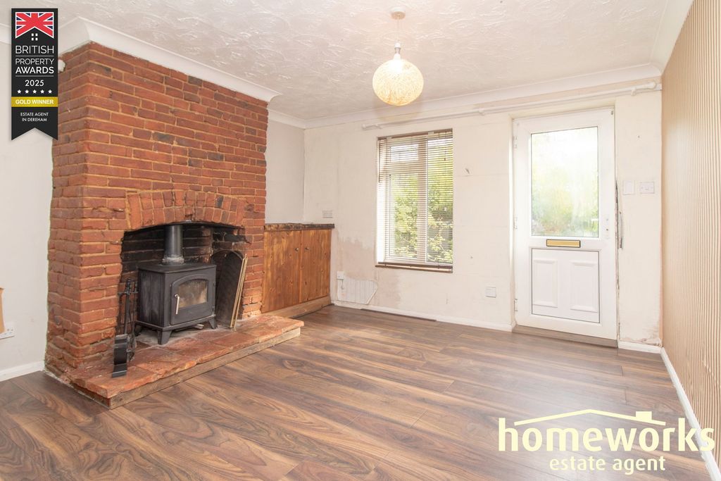 Property photo 2 of 12