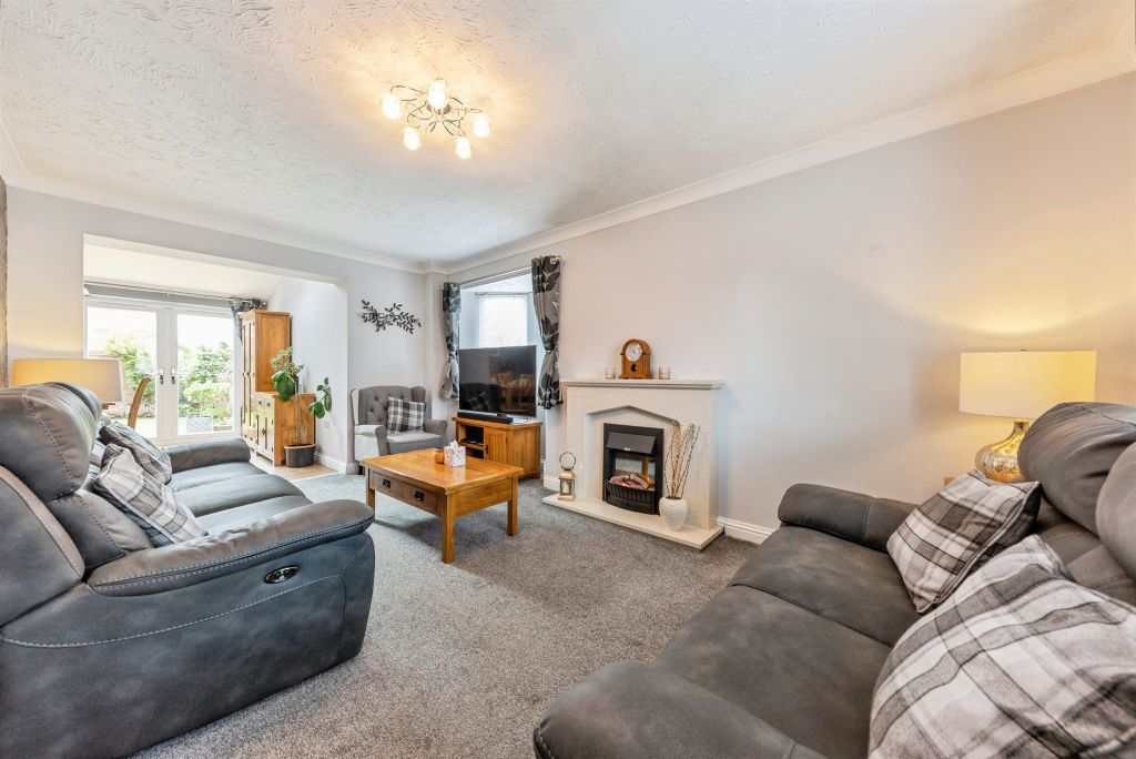 Property photo 2 of 22
