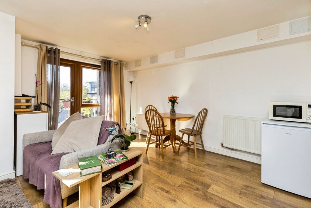 Property photo 2 of 12 Pbox-Img.Jpg