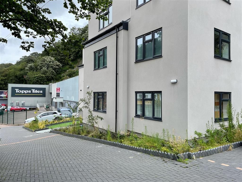 Property photo 1 of 6 Exterior