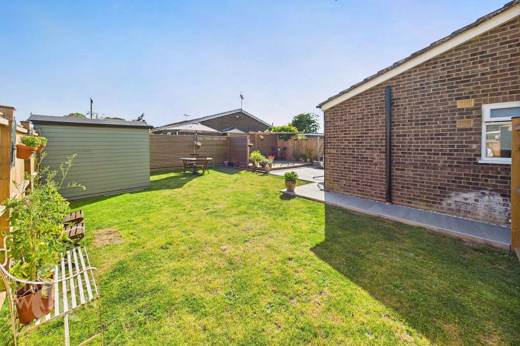 Property photo 3 of 24