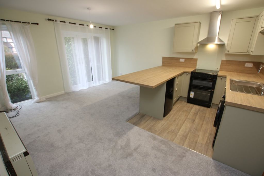 Property photo 2 of 7