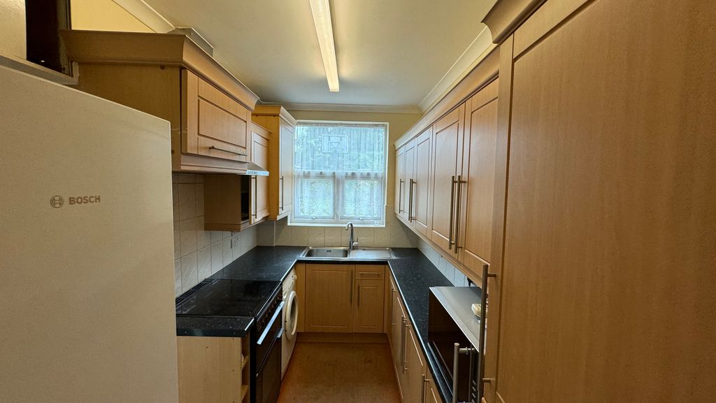 Property photo 3 of 17 Img_3113