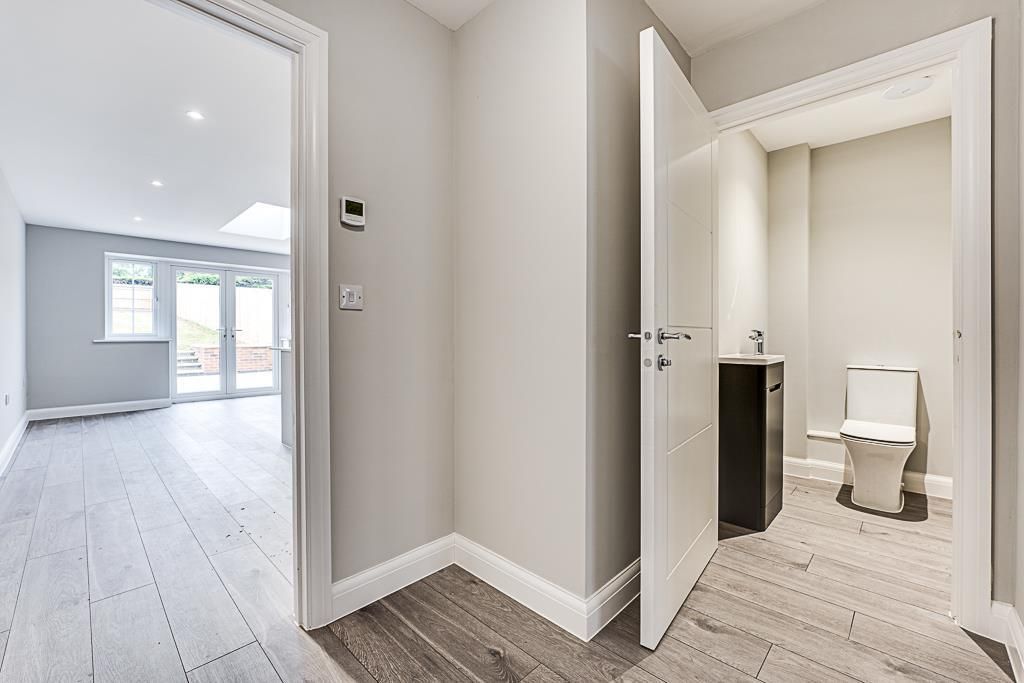 Property photo 2 of 9 8Izbyf5Om0Ul8Ylg3Hjb5Q.Jpg