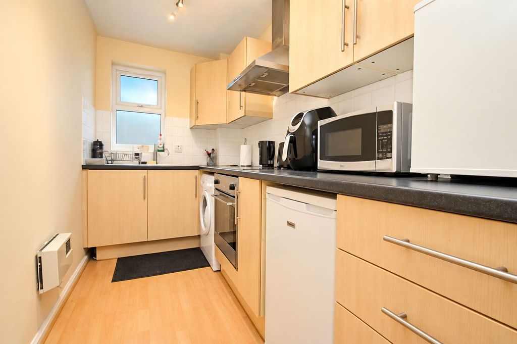 Property photo 2 of 6