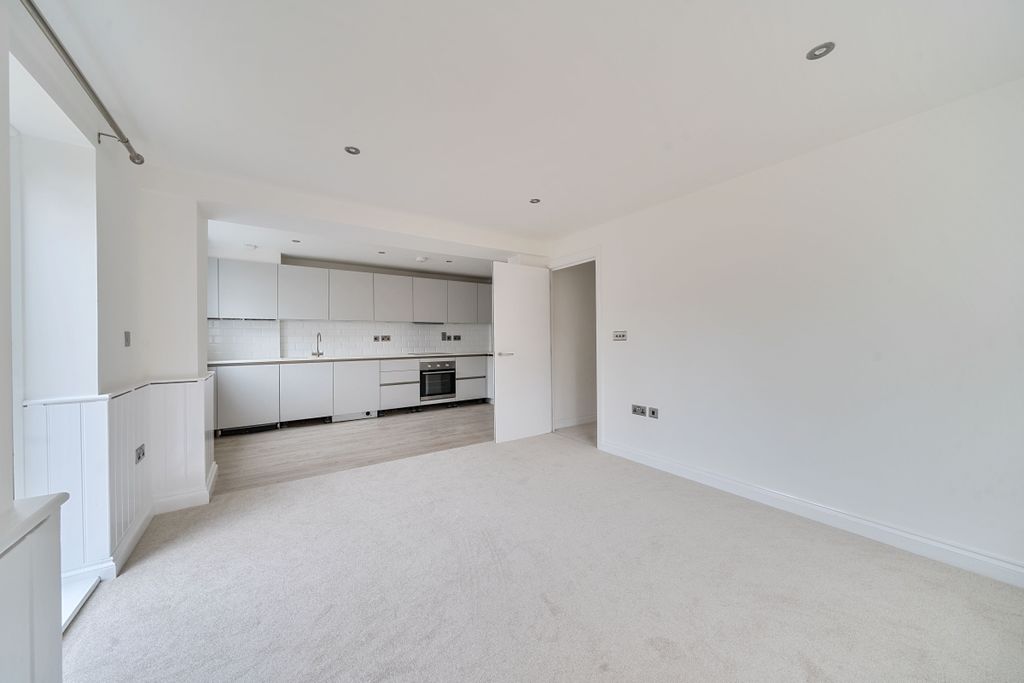 Property photo 2 of 10 1218350 (2)