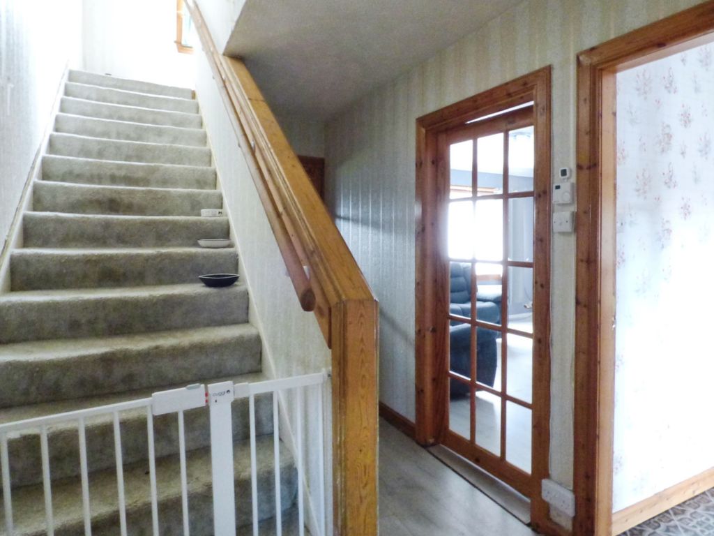 Property photo 3 of 17 Hall/Stairs