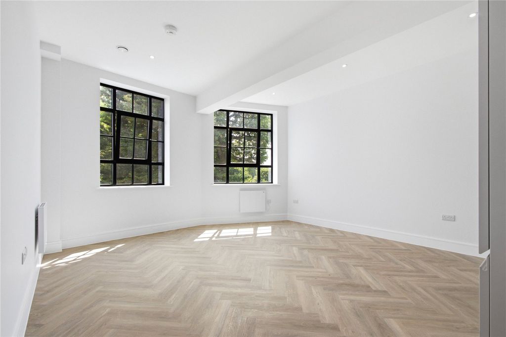 Property photo 1 of 14 Picture No. 08