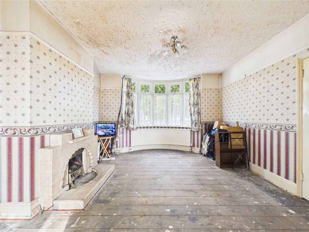 Property photo 3 of 28 Picture No. 33