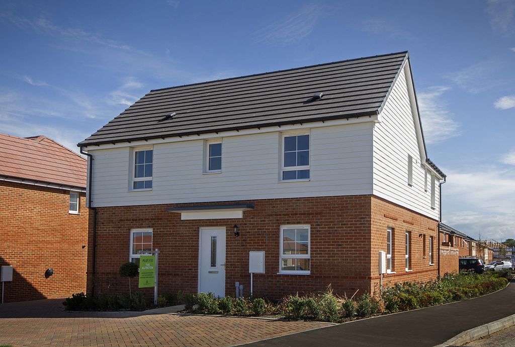 Property photo 1 of 10 Plot 112