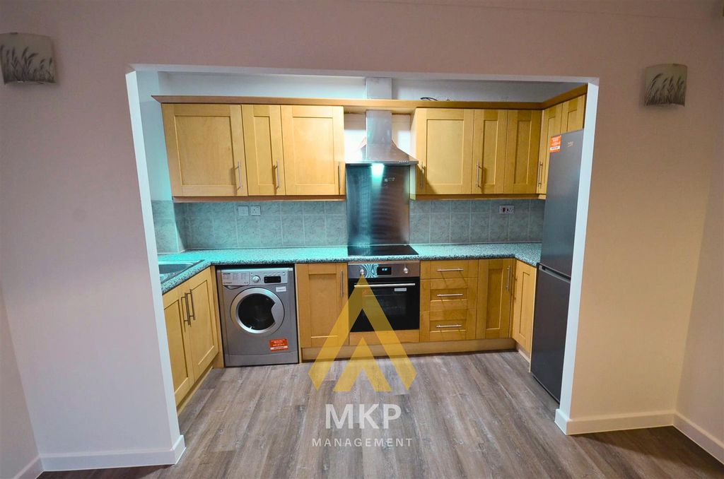 Property photo 2 of 11 5.Png